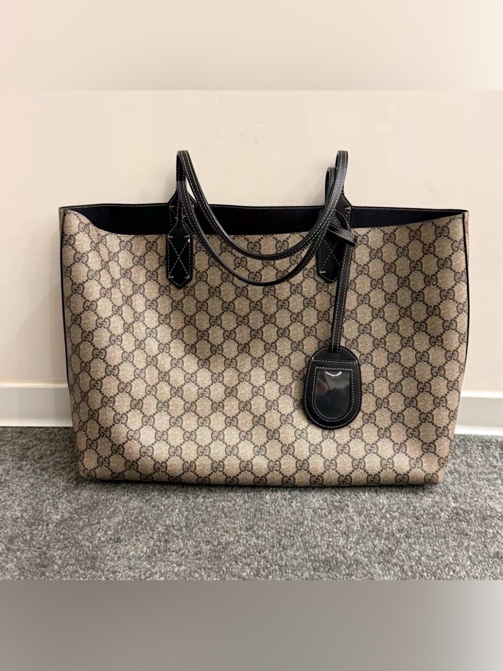 Gucci Beige GG Supreme Canvas Tote with Black Trim
